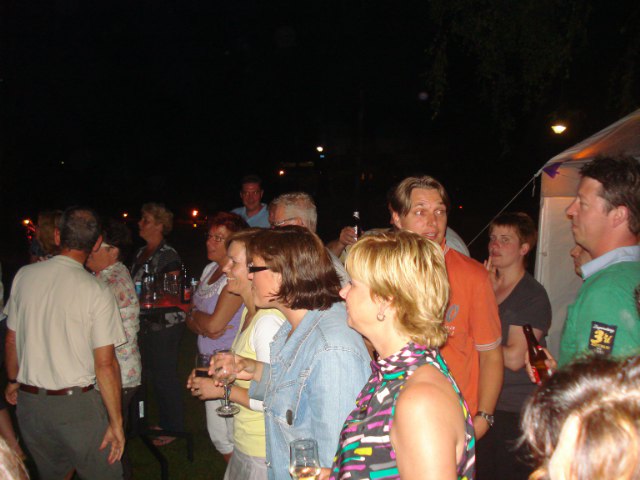 BF2009-082